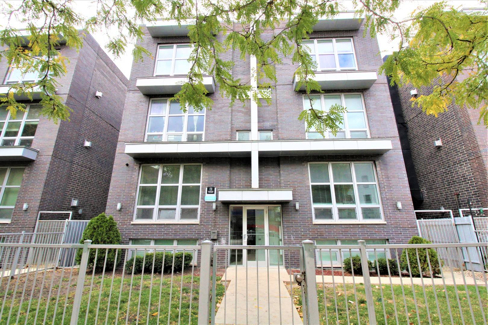 2412 W CORTLAND ST #2E, Chicago, IL 60622