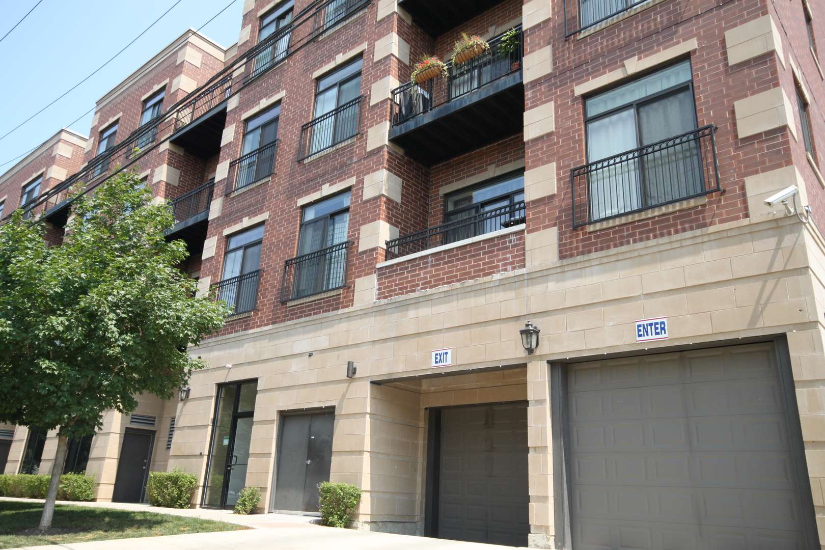 4651 N Greenview AVE #410, Chicago, IL 60640