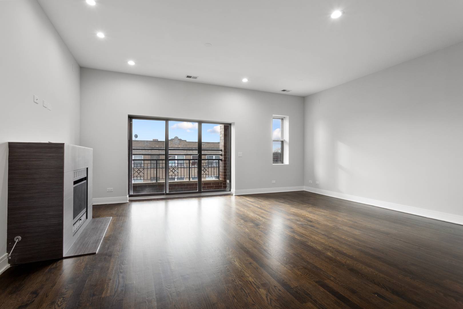 1412 W Morse AVE #3B, Chicago, IL 60626
