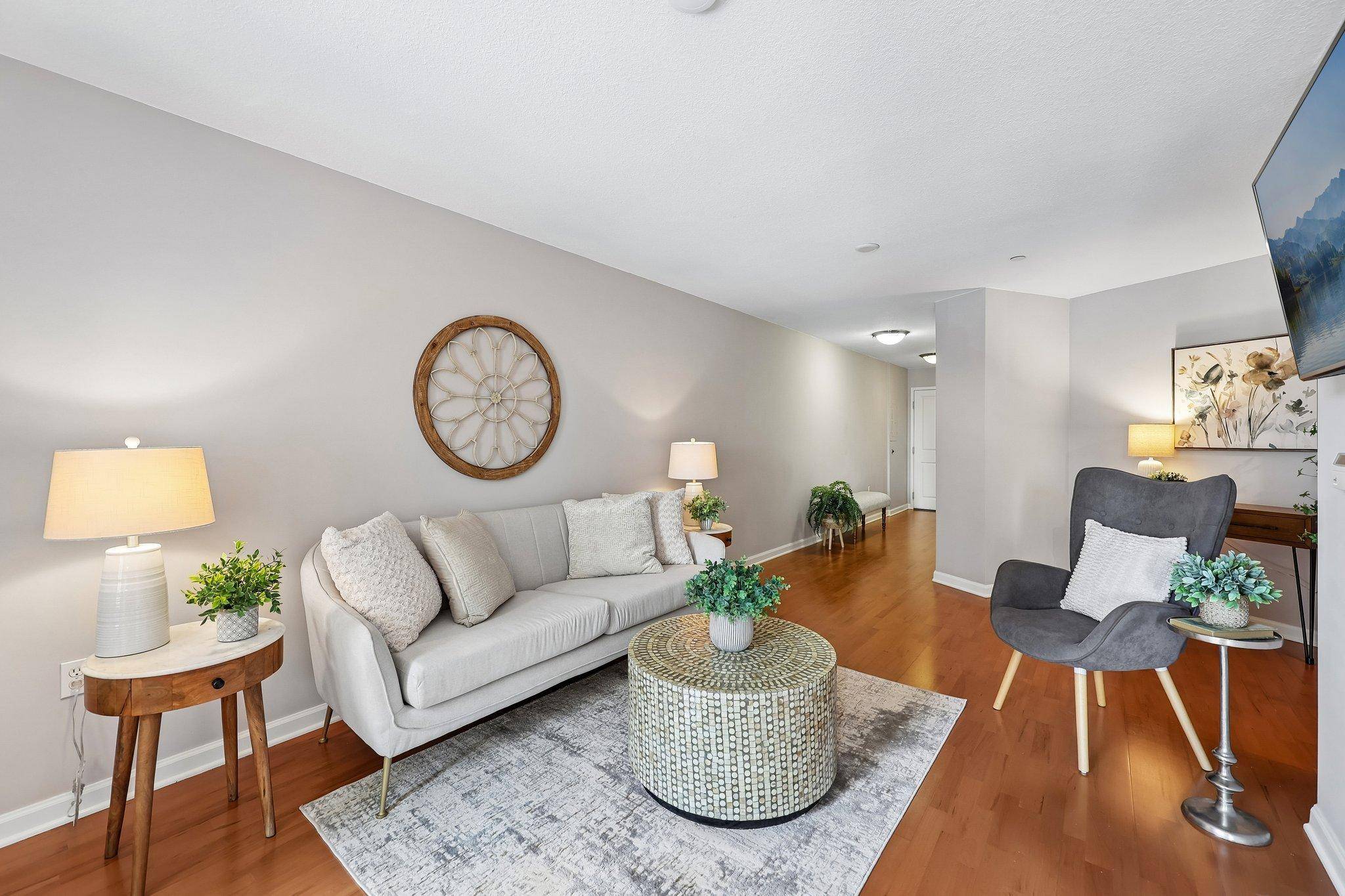 500 E Grant ST #311, Minneapolis, MN 55404