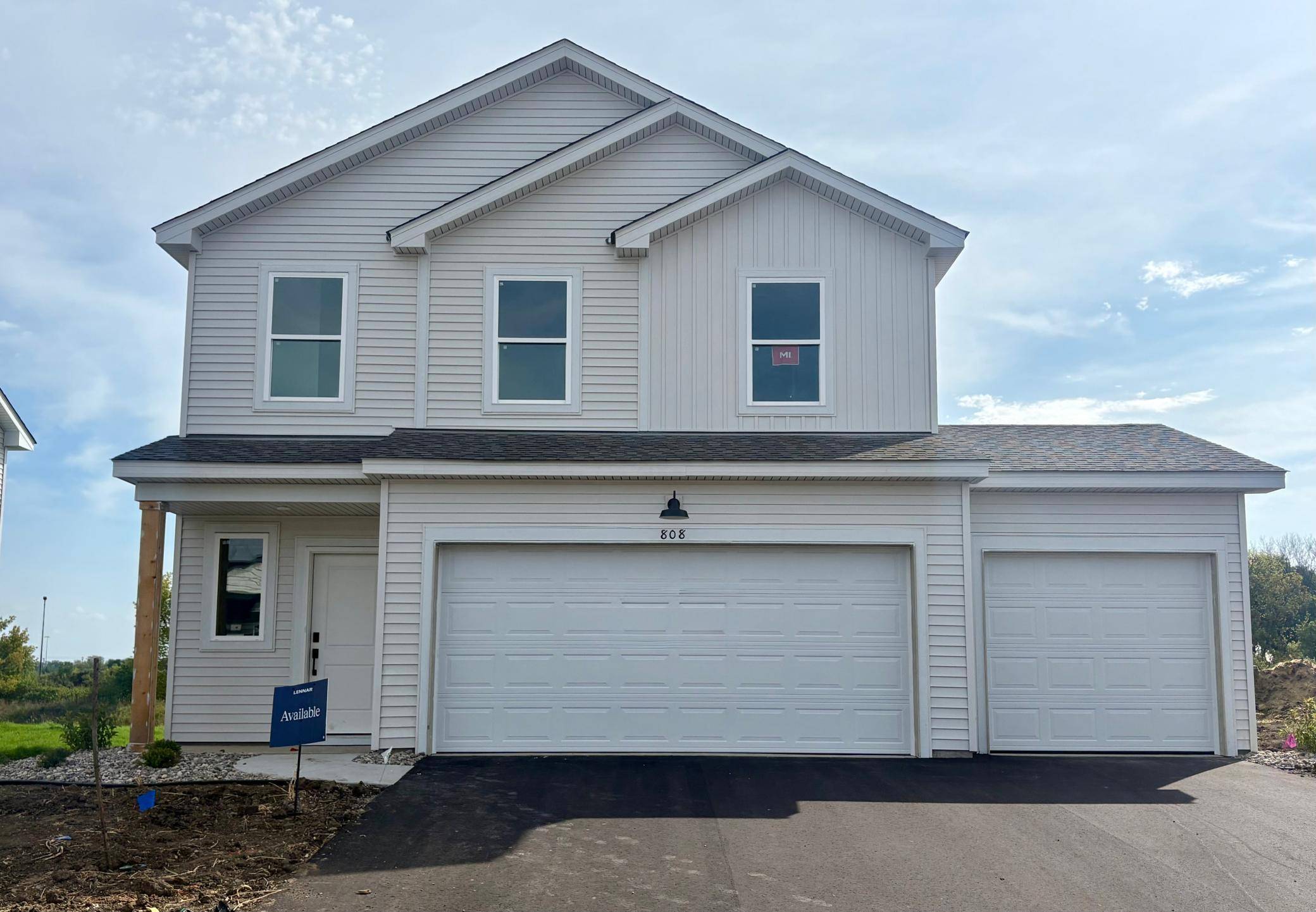 808 Hopkins LN, Buffalo, MN 55313