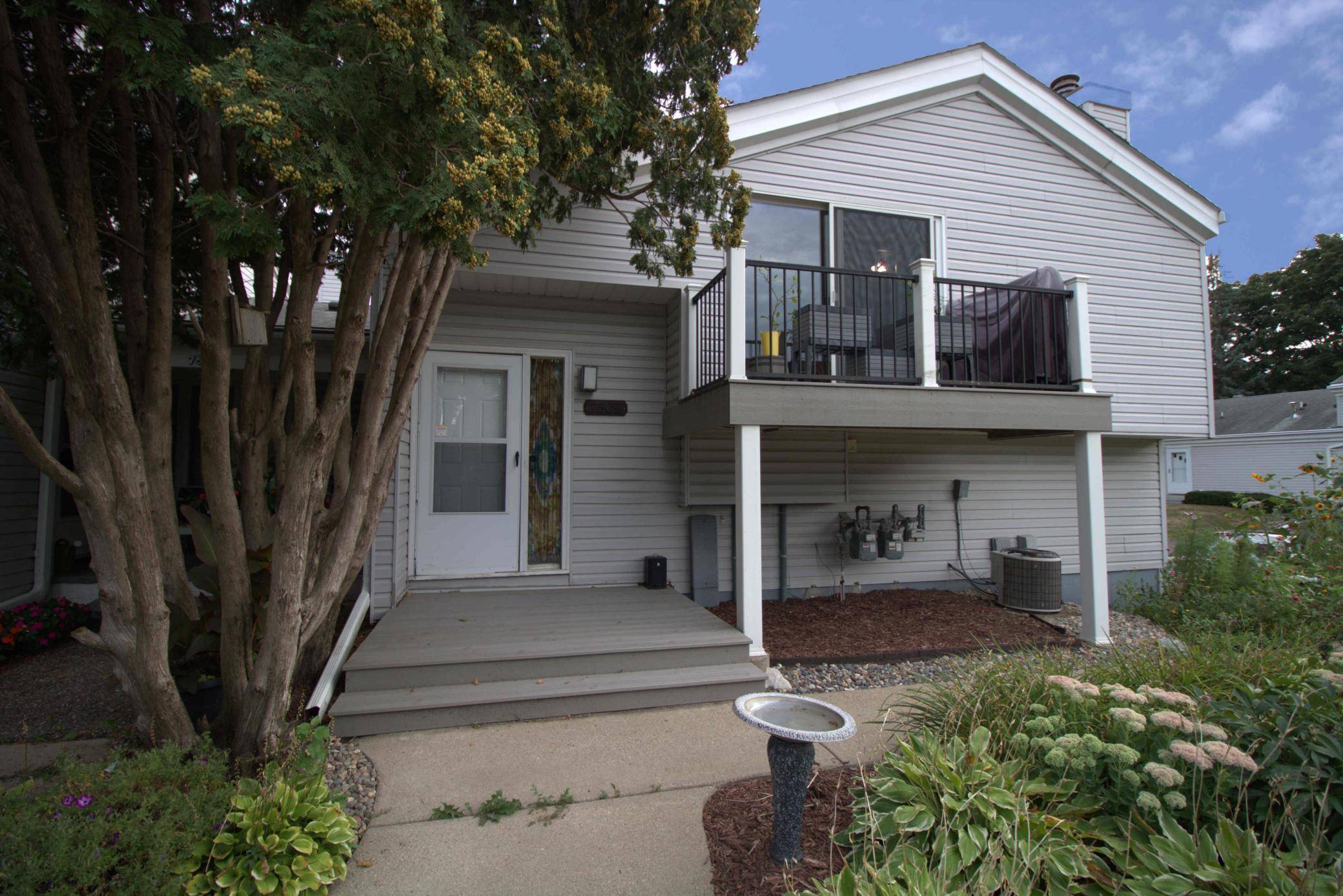 7509 Landau DR, Bloomington, MN 55438