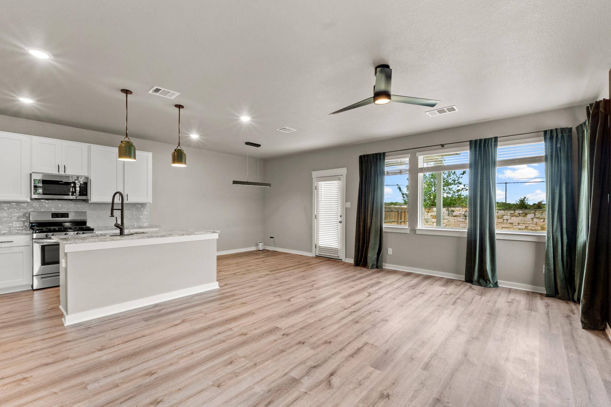 2251 Rocoso TRL, Leander, TX 78641