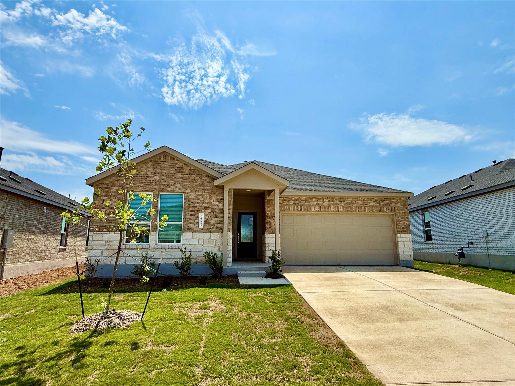 241 Seabreeze ST, Kyle, TX 78640