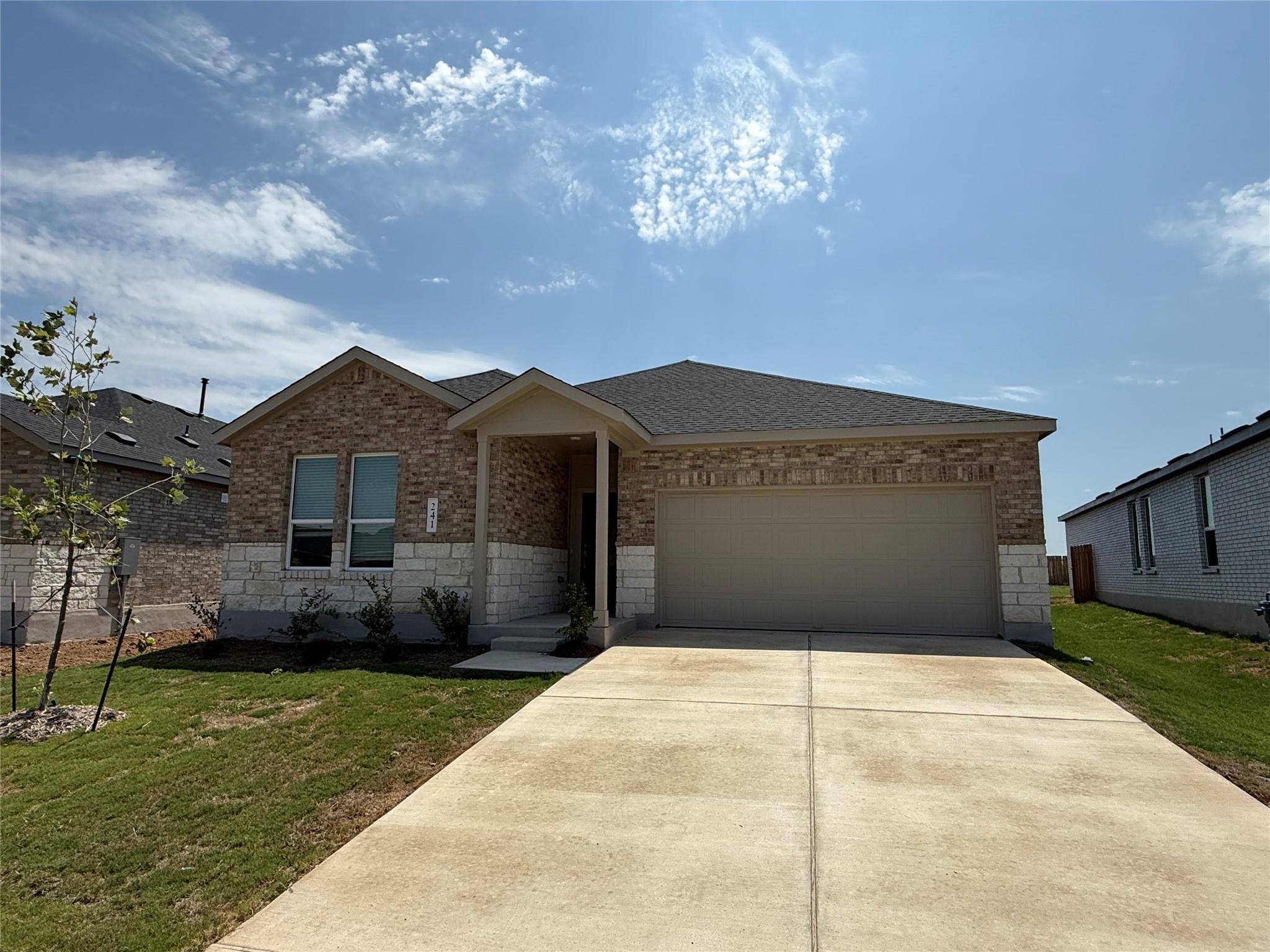 241 Seabreeze ST, Kyle, TX 78640