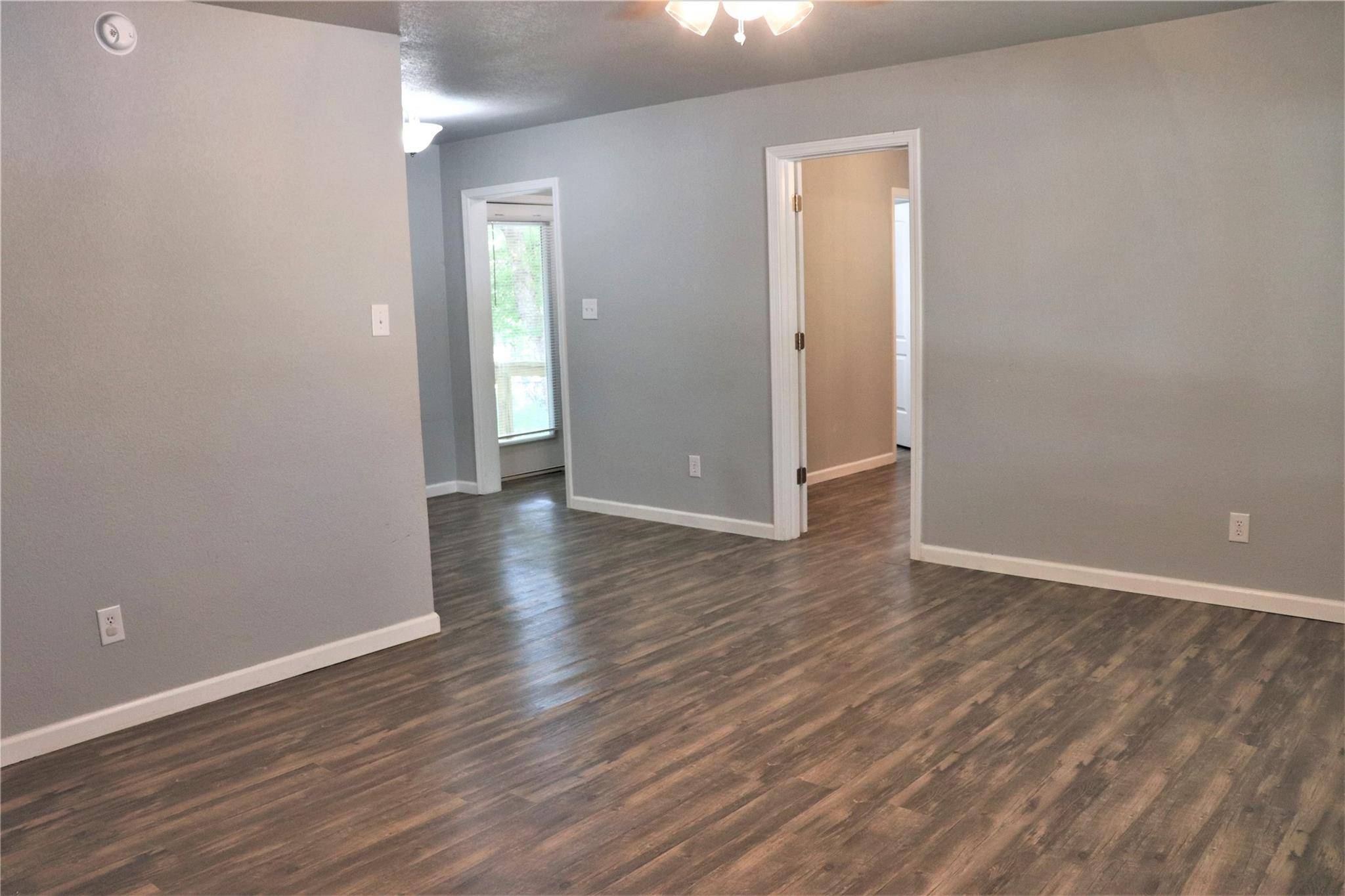 1002 N Main ST, Burnet, TX 78611