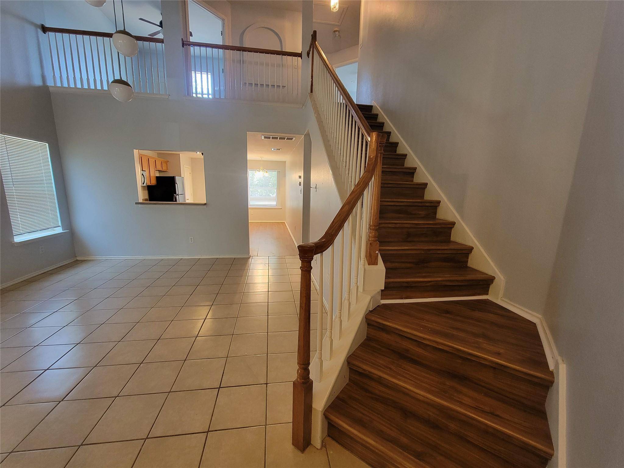152 Dressen DR, Kyle, TX 78640
