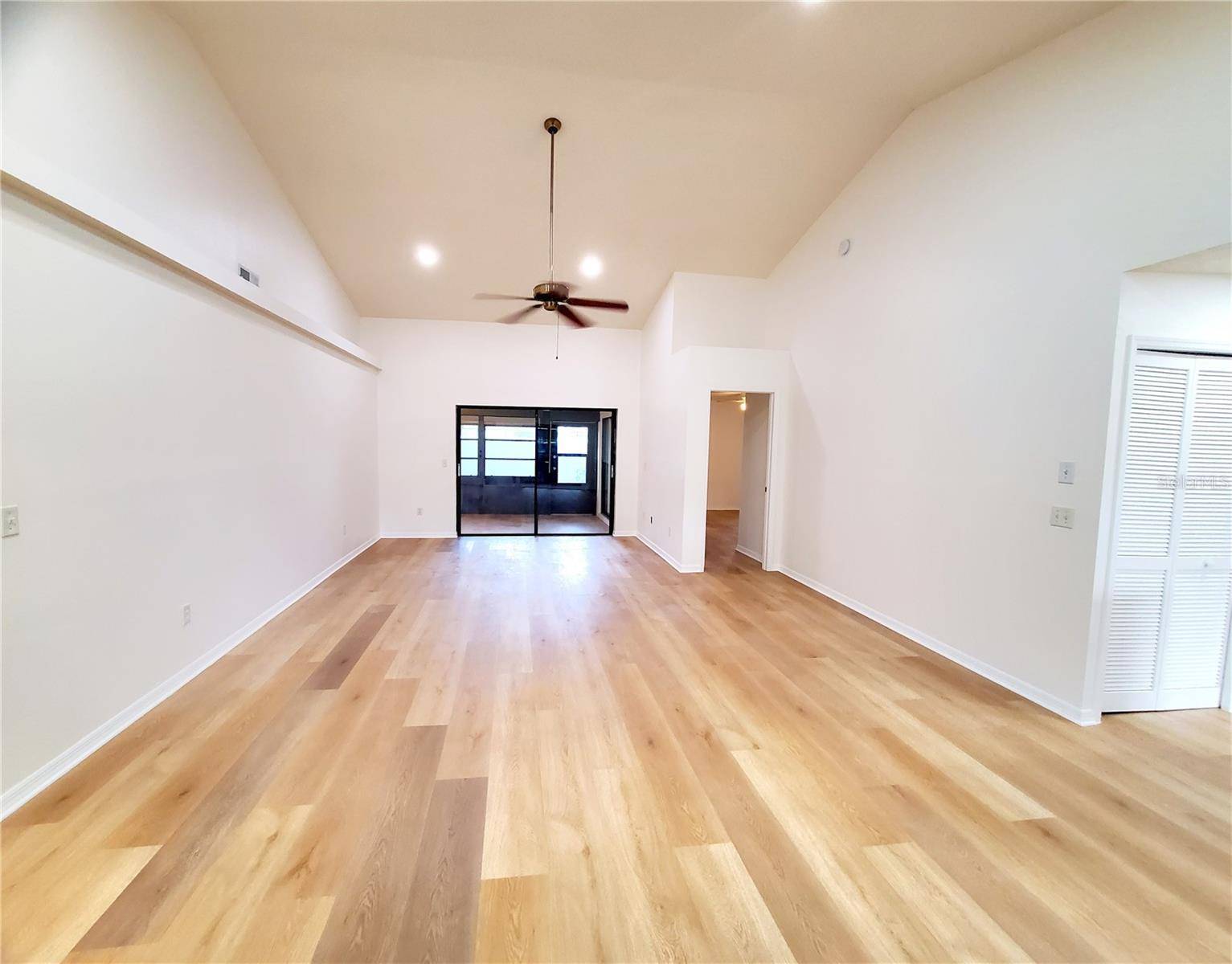 2053 VILLA TER, Clearwater, FL 33763