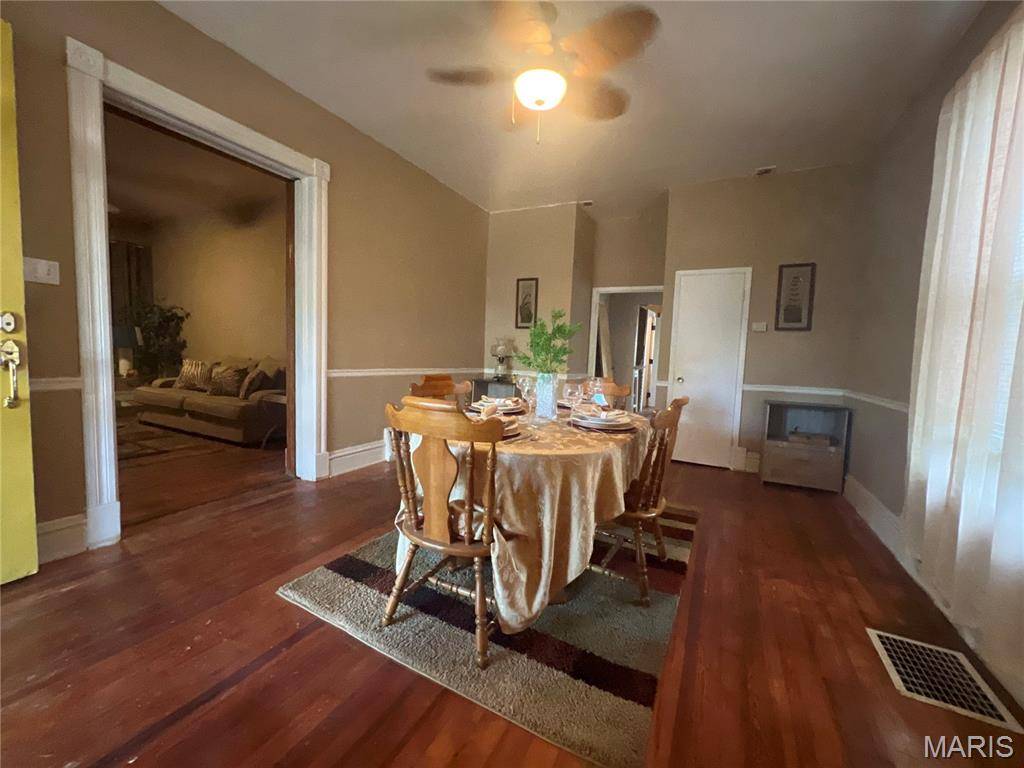2218 Switzer AVE, St Louis, MO 63136