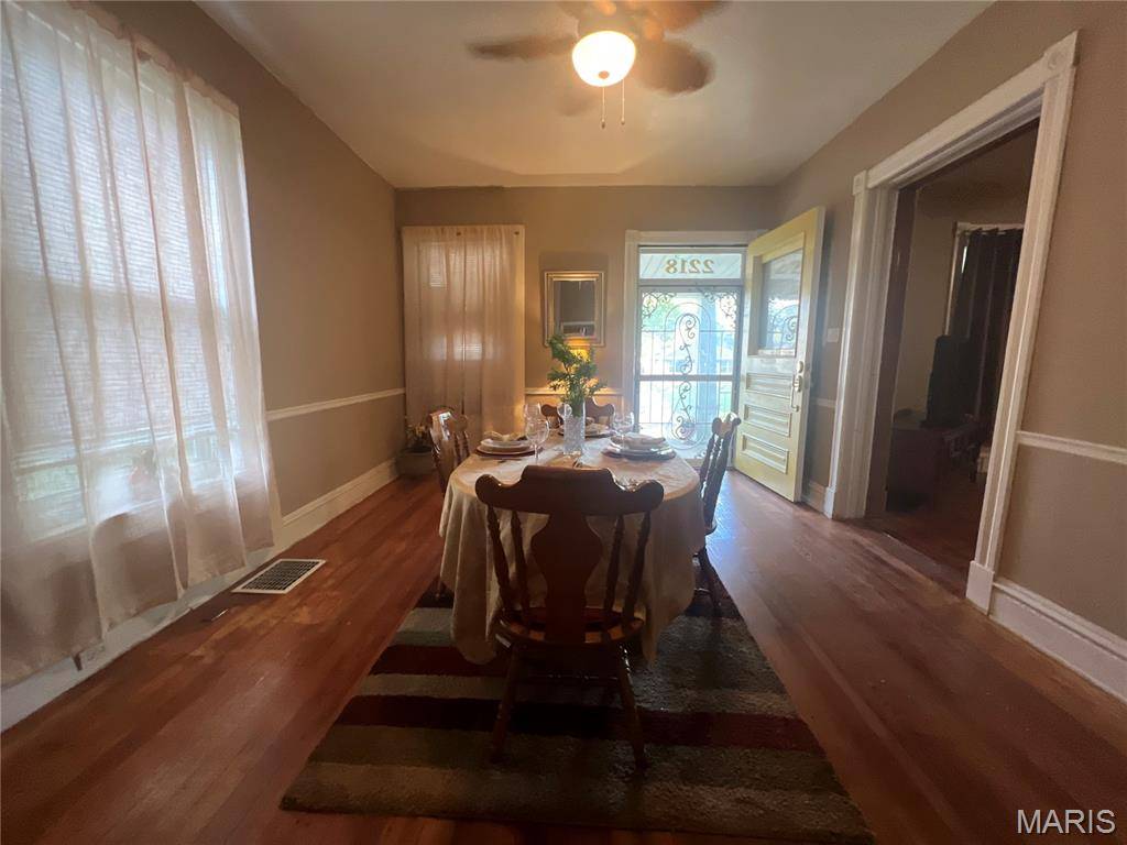 2218 Switzer AVE, St Louis, MO 63136