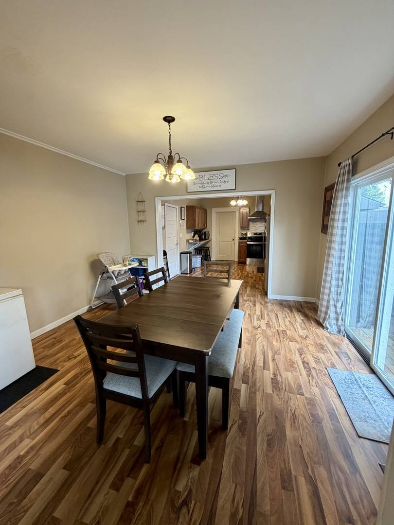 205 W 6th ST, Benton, IL 62812