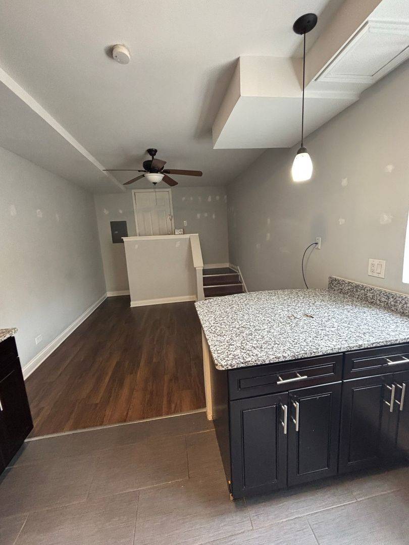 3641 W Dickens AVE #GB, Chicago, IL 60647