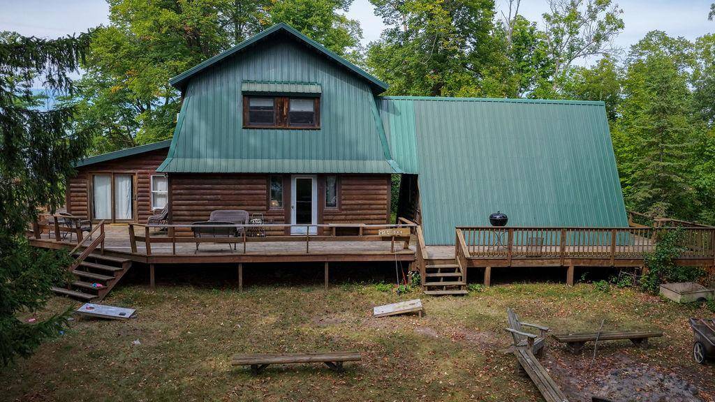 XXX Van Reed IS, Birchwood, WI 54817