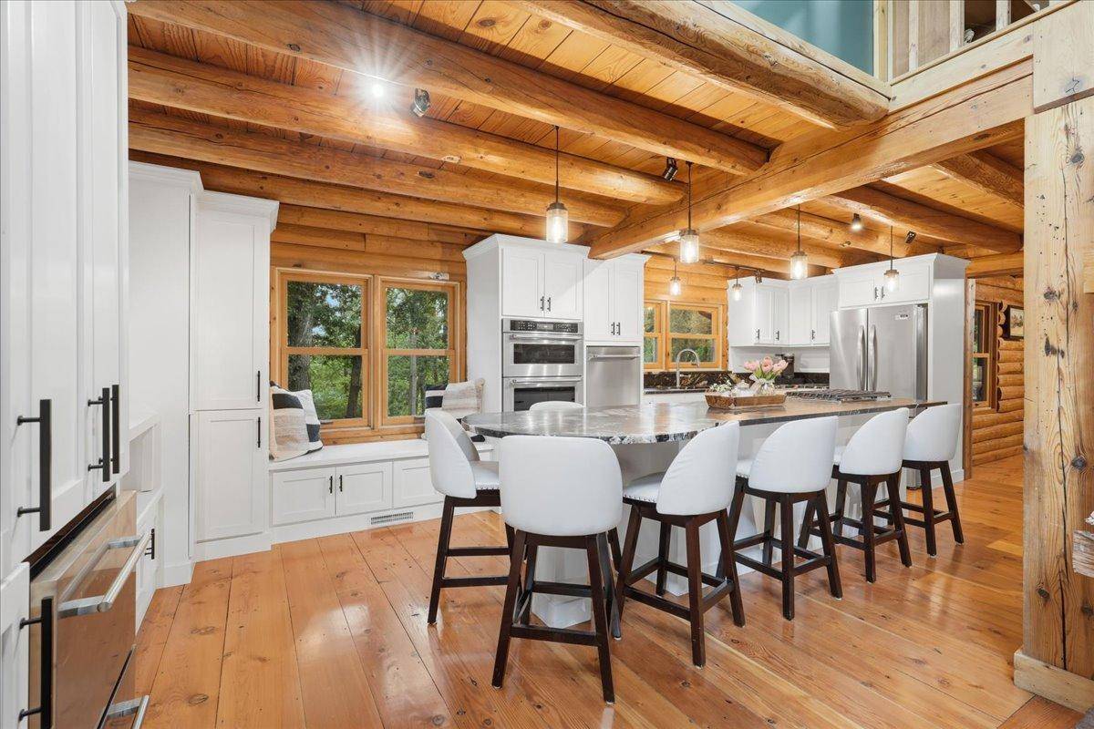 136 County RD E, Houlton, WI 54082