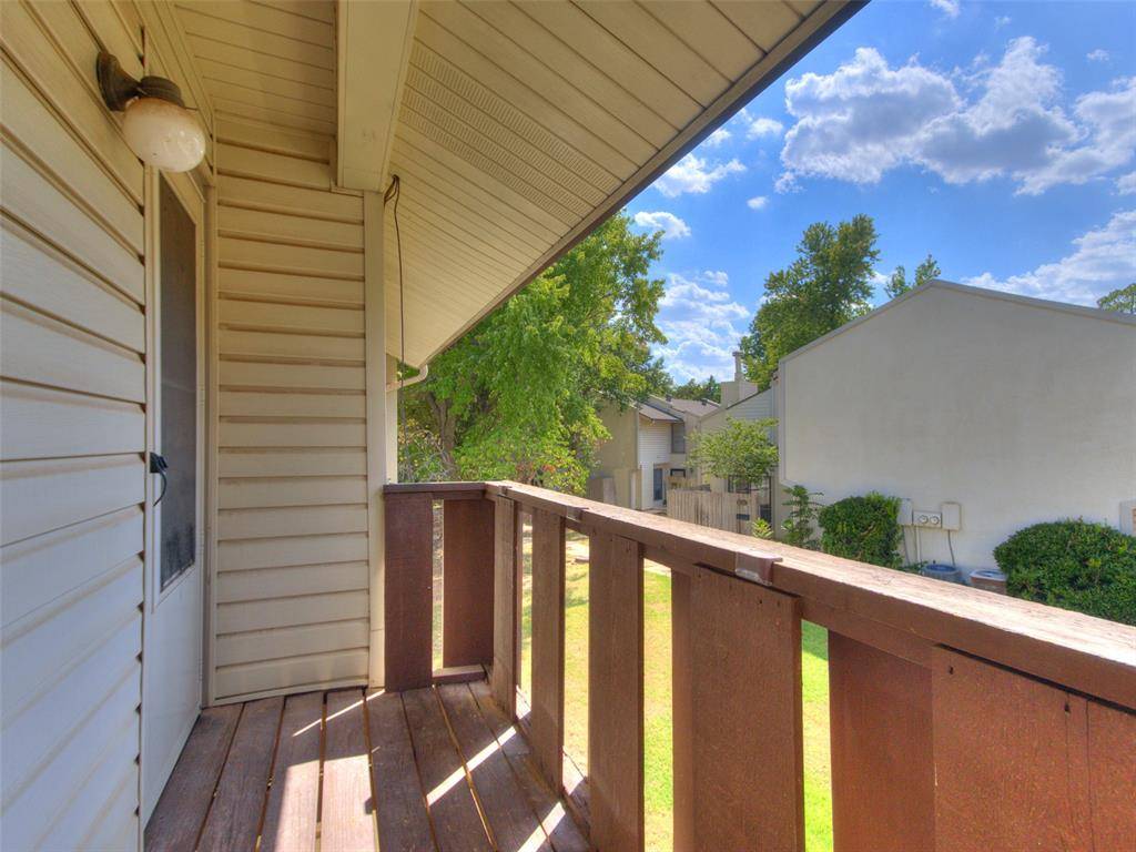 827 Red Bird LN #C, Norman, OK 73072