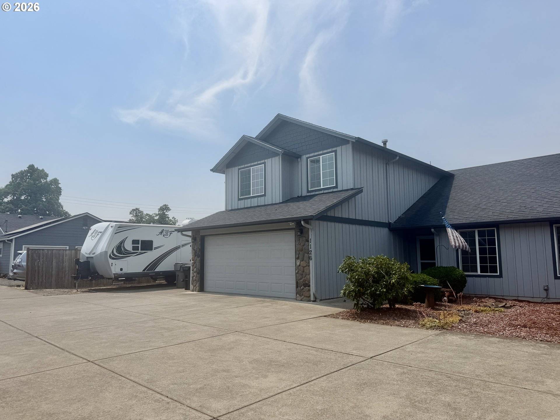 1126 W 6TH AVE, Junction City, OR 97448