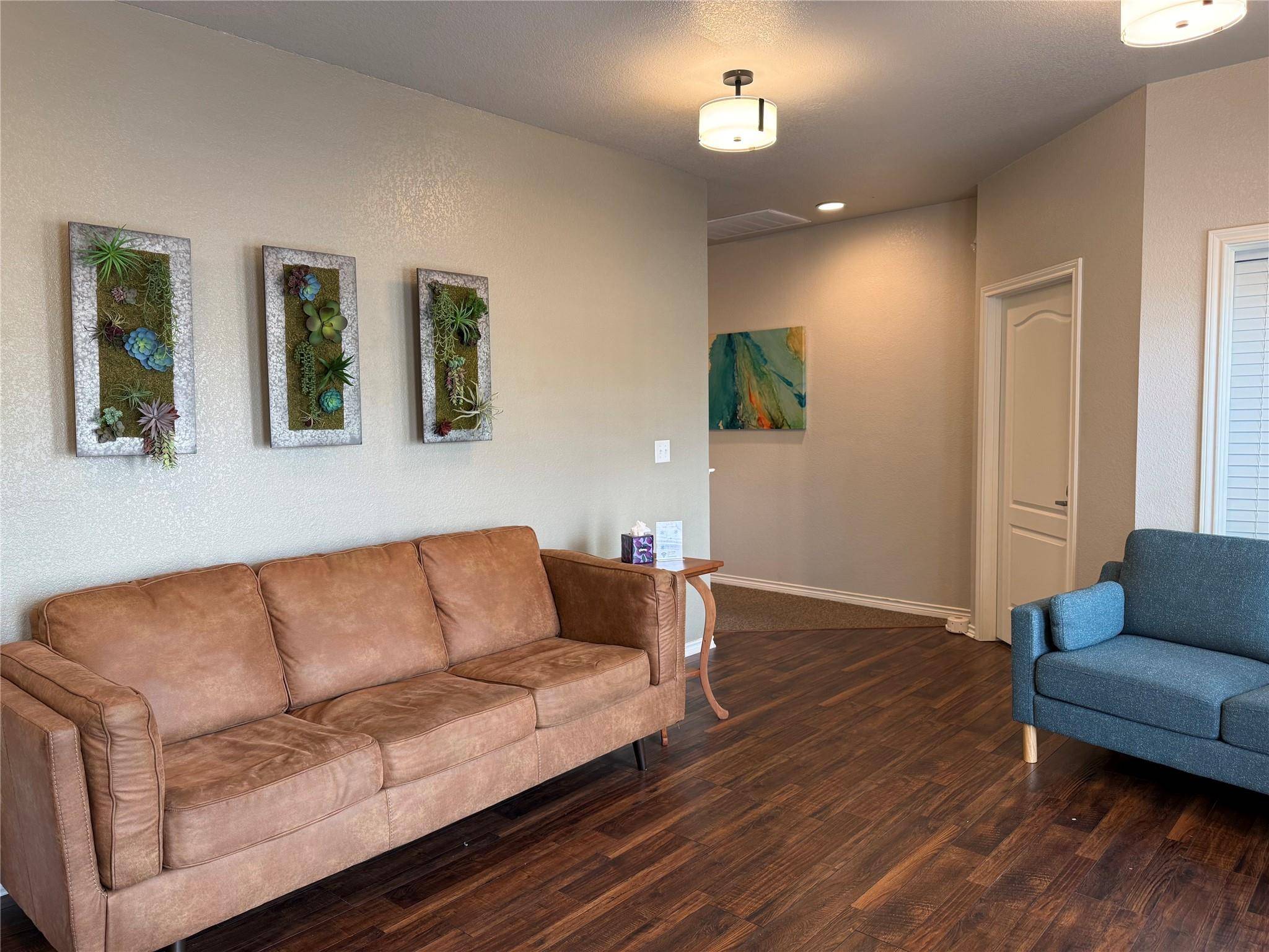1464 E Whitestone BLVD, Cedar Park, TX 78613