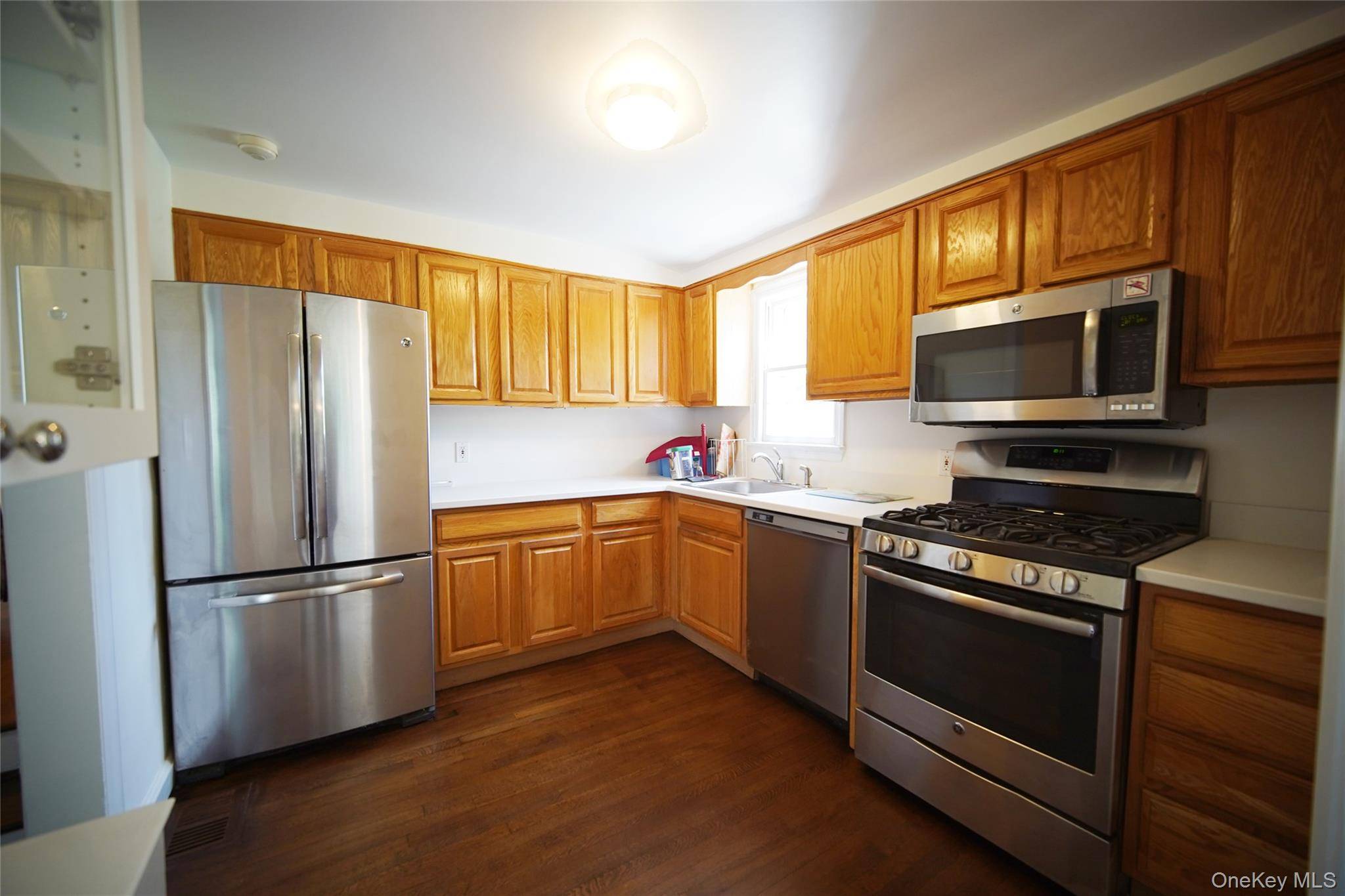416 Ridgeway, White Plains, NY 10605