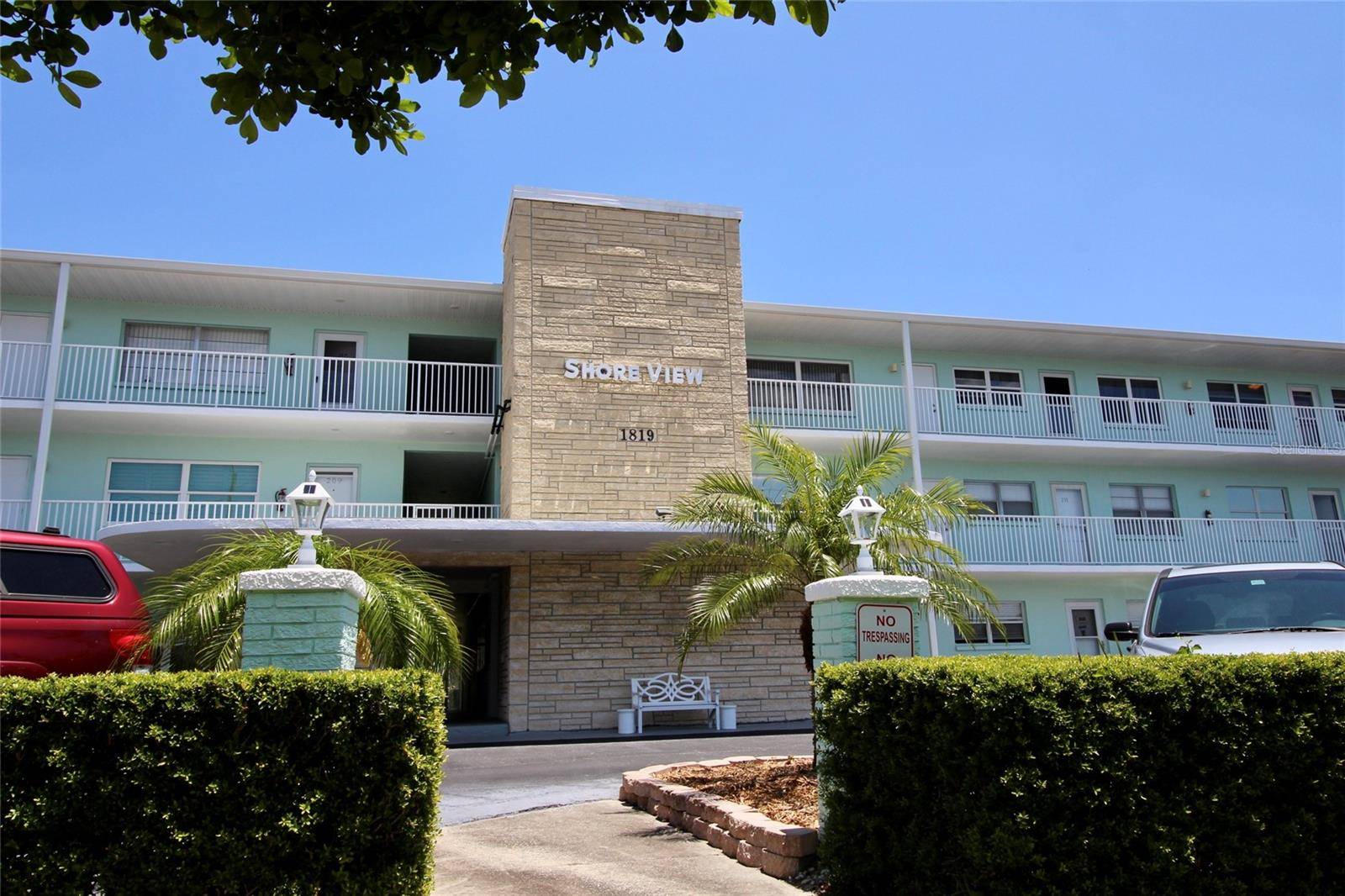 1819 SHORE DR S #APT 106, South Pasadena, FL 33707