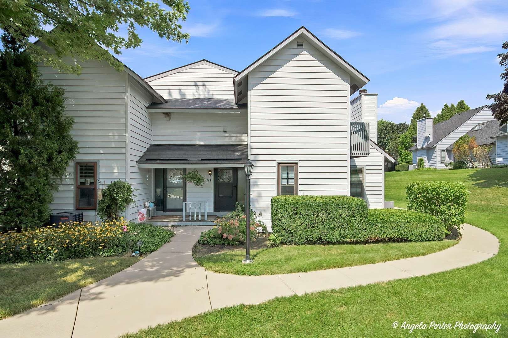 742 Glen WAY #742, Gurnee, IL 60031