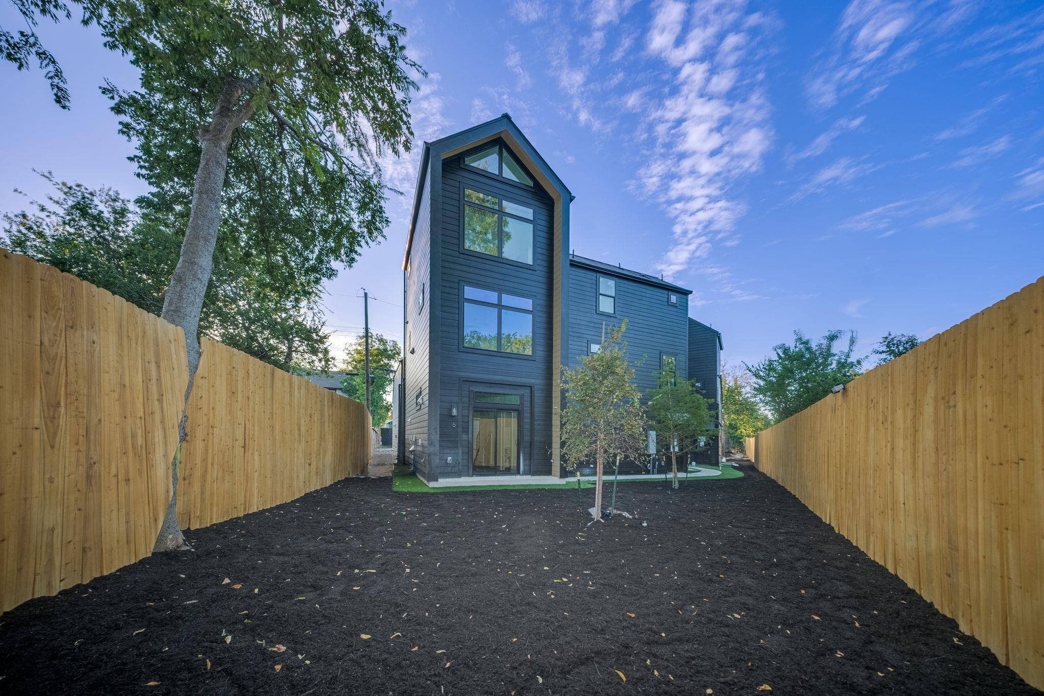 605 E 55th ST #6, Austin, TX 78751