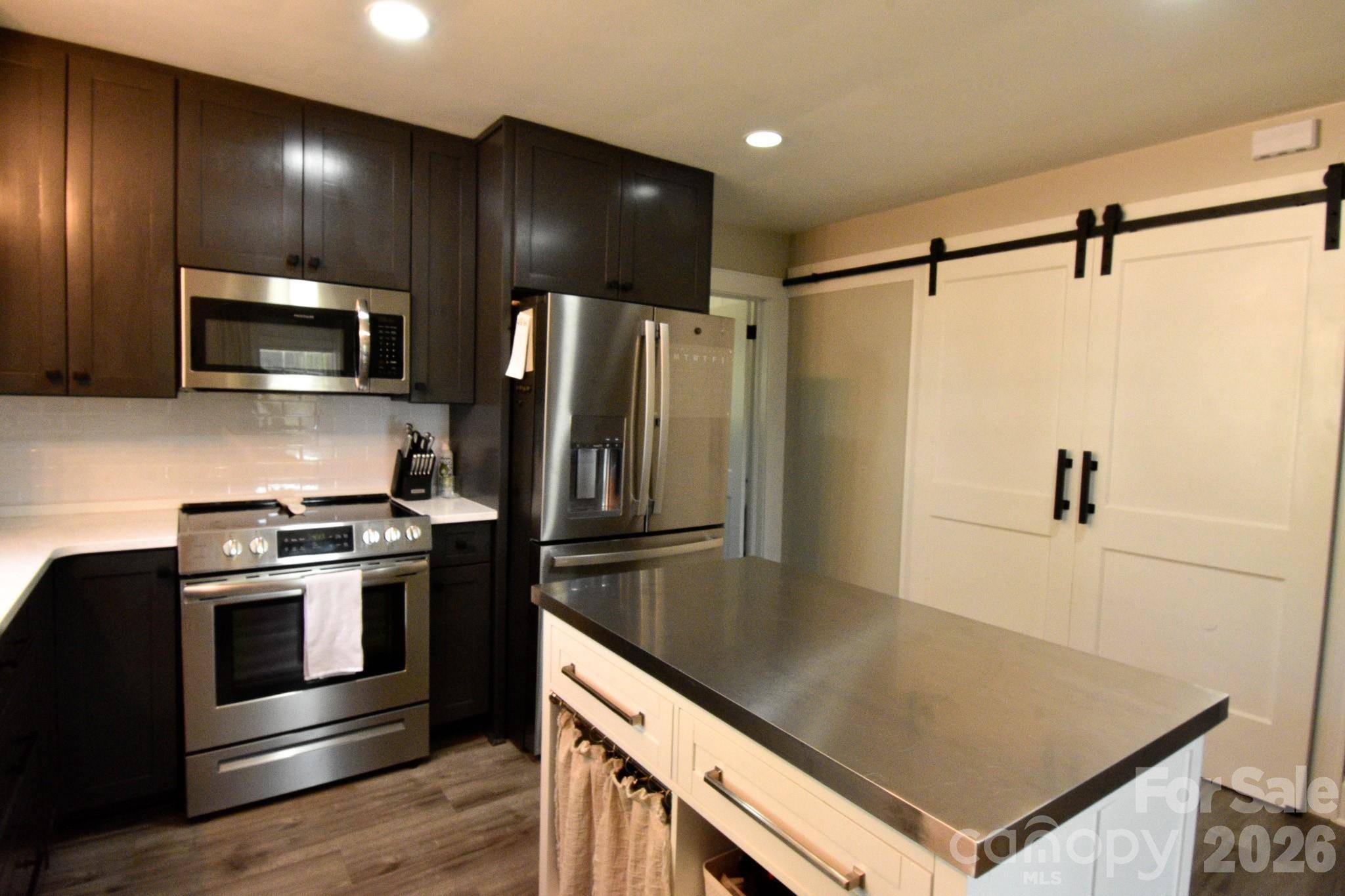 541 Perry RD, Troutman, NC 28166