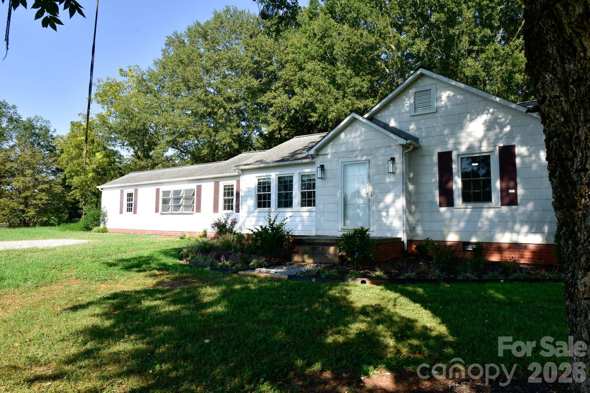 541 Perry RD, Troutman, NC 28166
