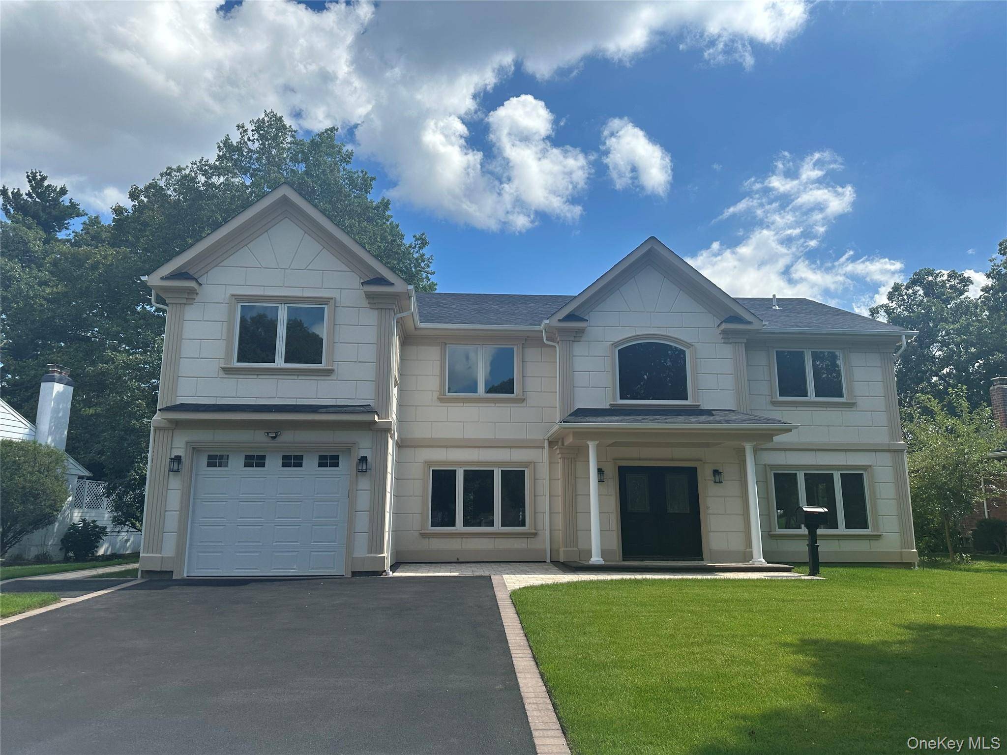 114 Maytime DR, Jericho, NY 11753