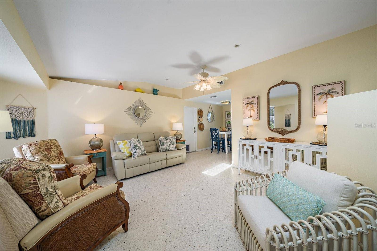 270 W SEMINOLE DR, Venice, FL 34293