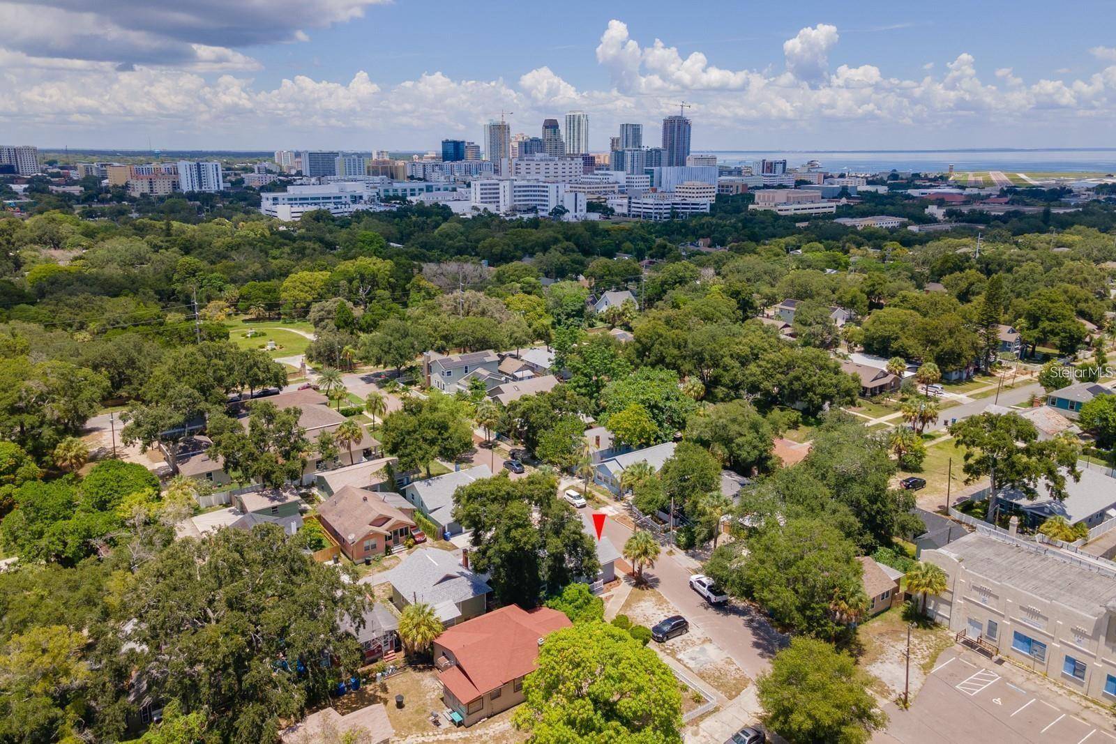 1145 HIGHLAND ST S, St Petersburg, FL 33701