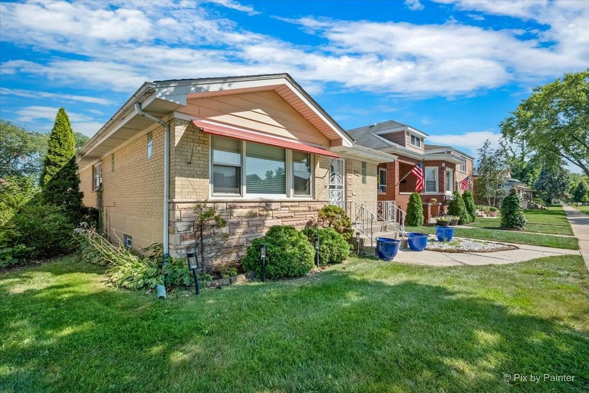 743 Newcastle AVE, Westchester, IL 60154