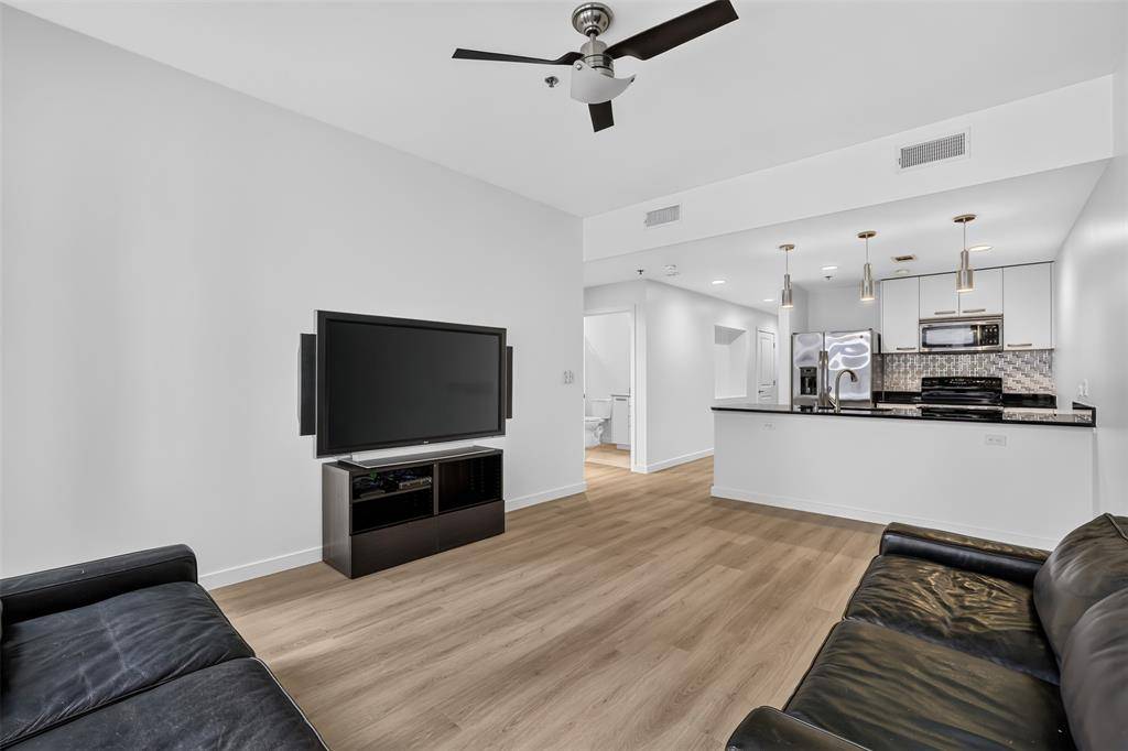 1200 Main Street #1708, Dallas, TX 75202