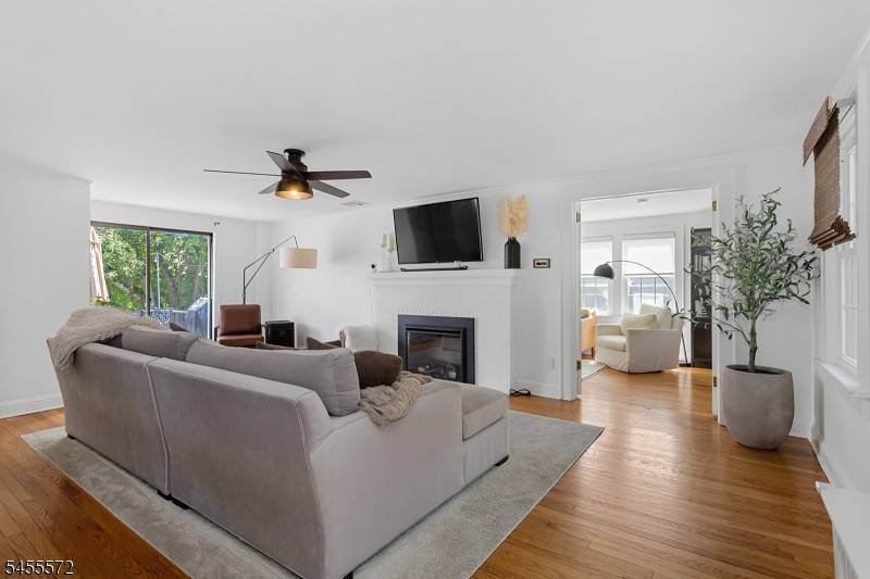8 Tuxedo Pl, Morristown Town, NJ 07960