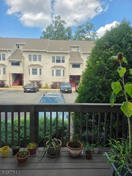 45 Royal Ave #28, Hawthorne Boro, NJ 07506