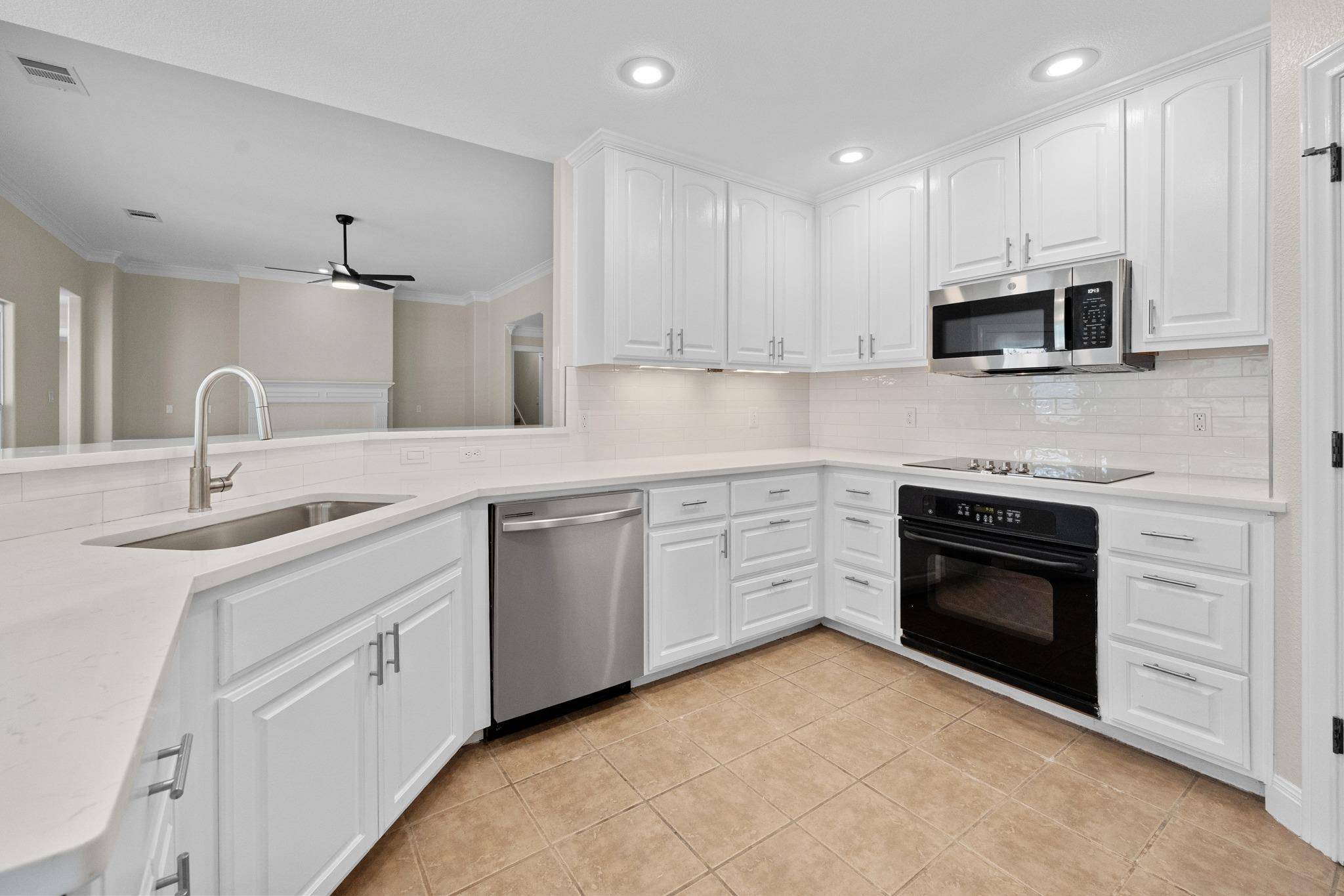 20904 Van Allen CV, Lago Vista, TX 78645