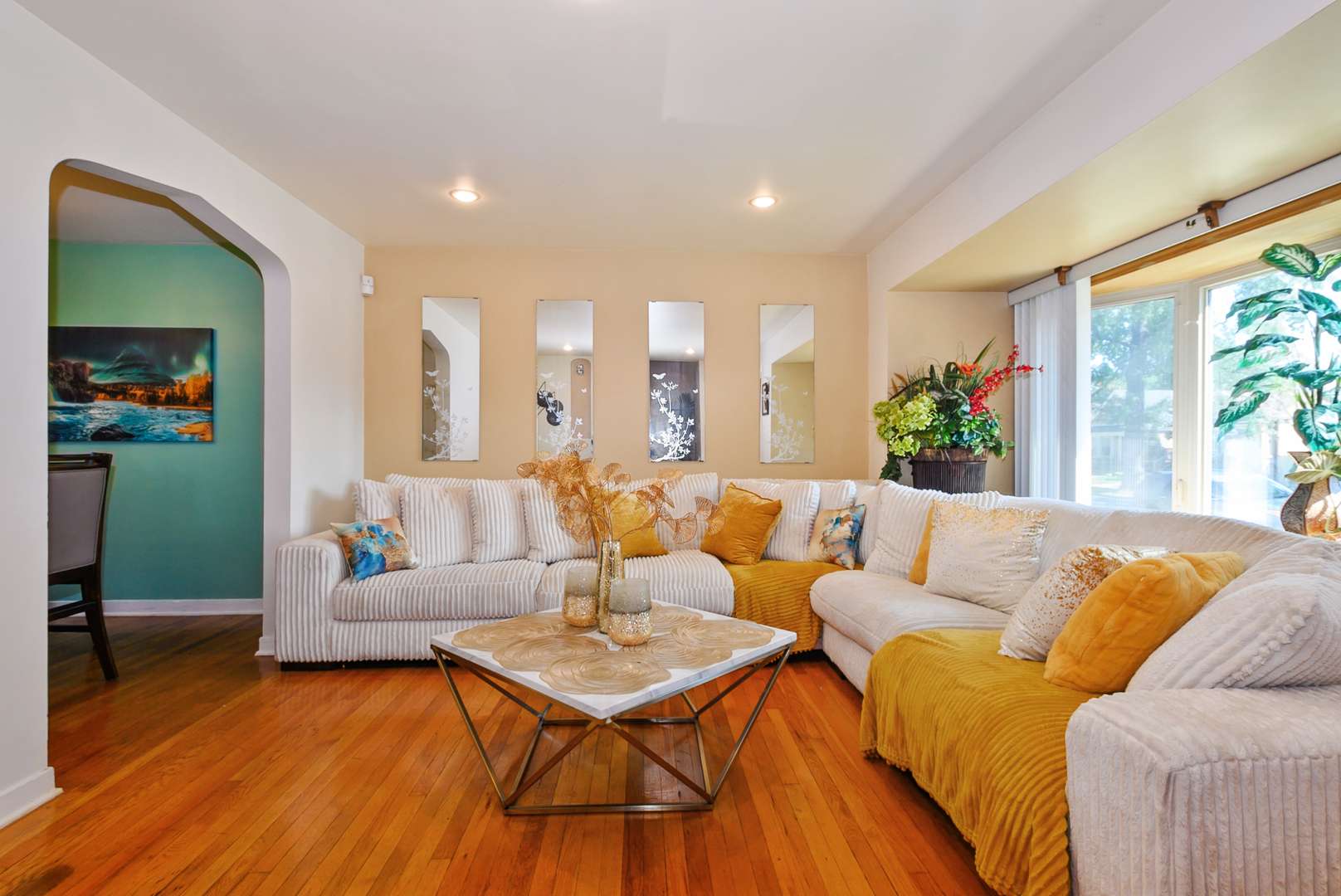 7234 S Albany AVE, Chicago, IL 60629