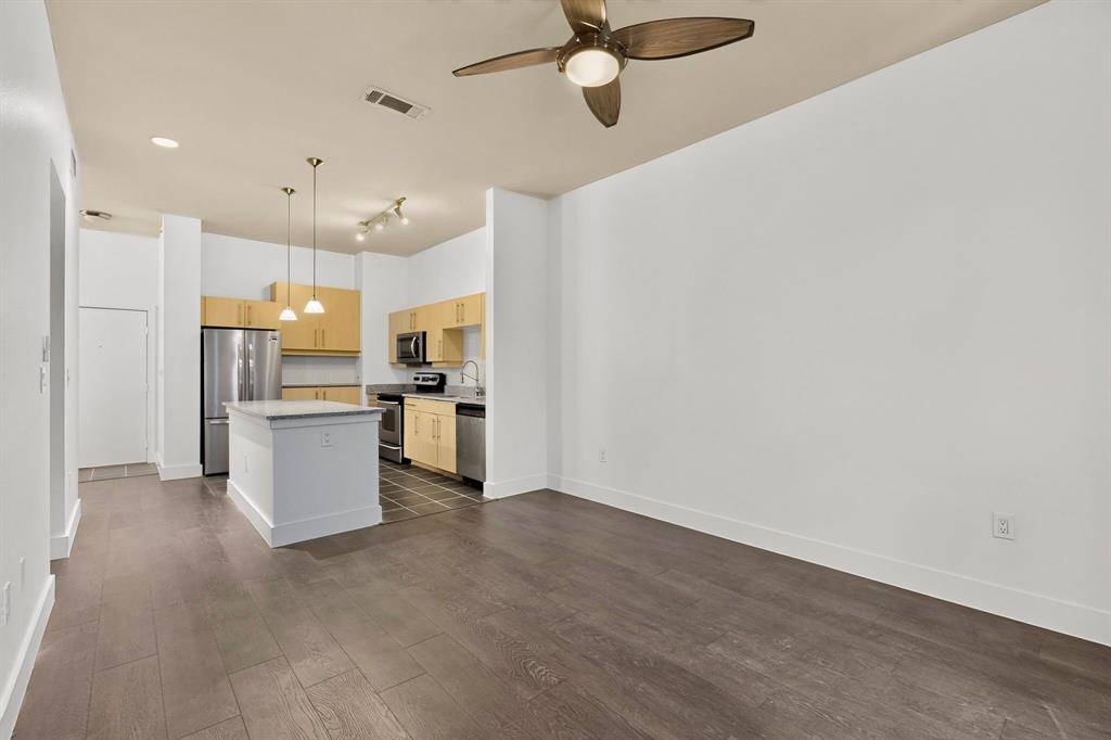 4414 Cedar Springs Road #318, Dallas, TX 75219