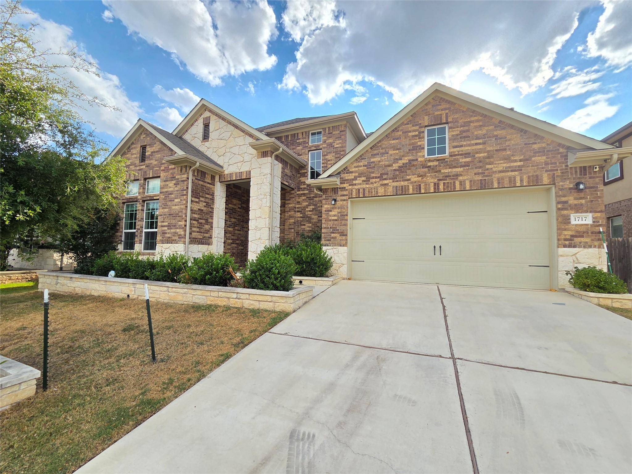 1717 Navajo Song LN, Leander, TX 78641