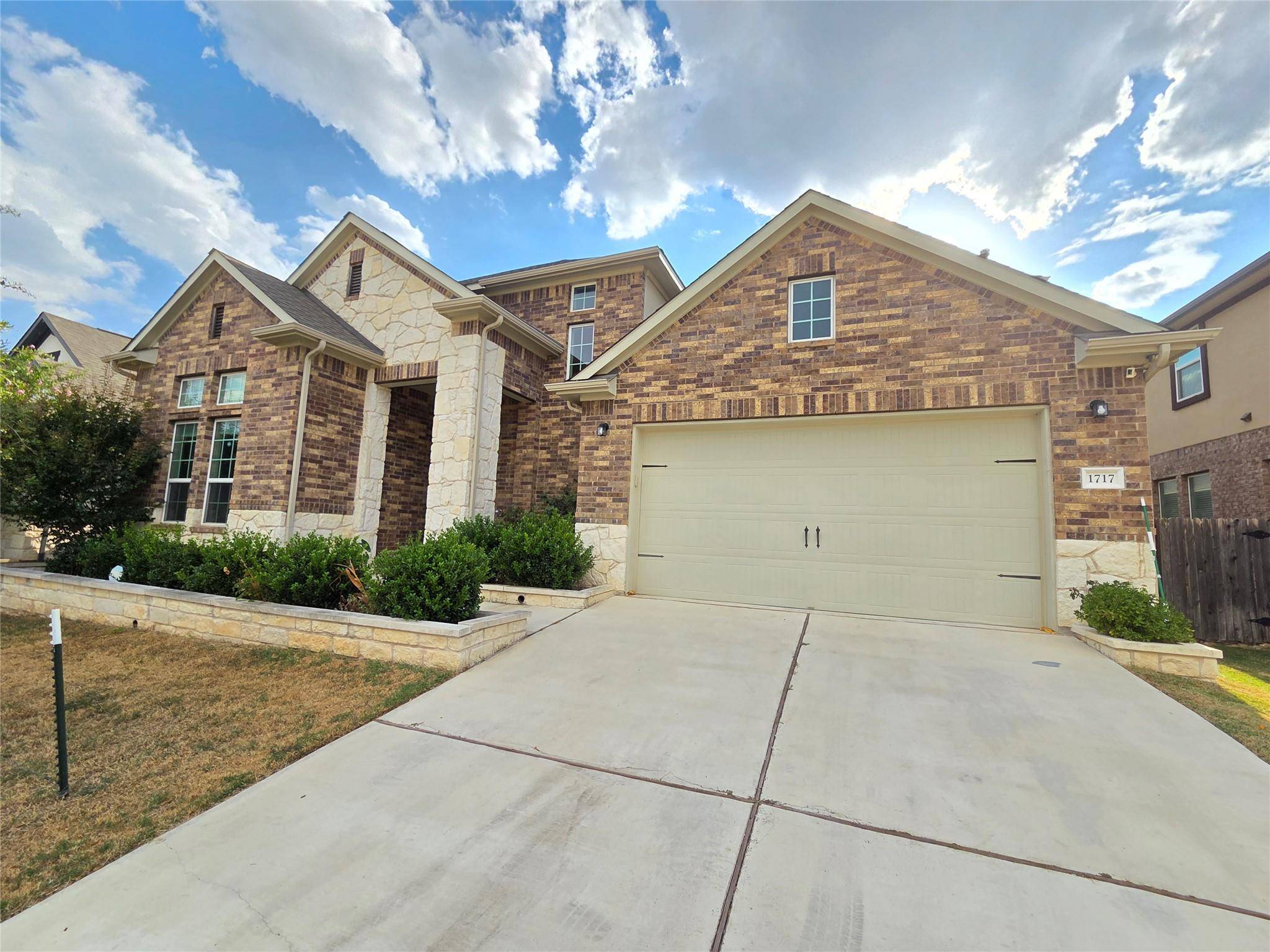 1717 Navajo Song LN, Leander, TX 78641