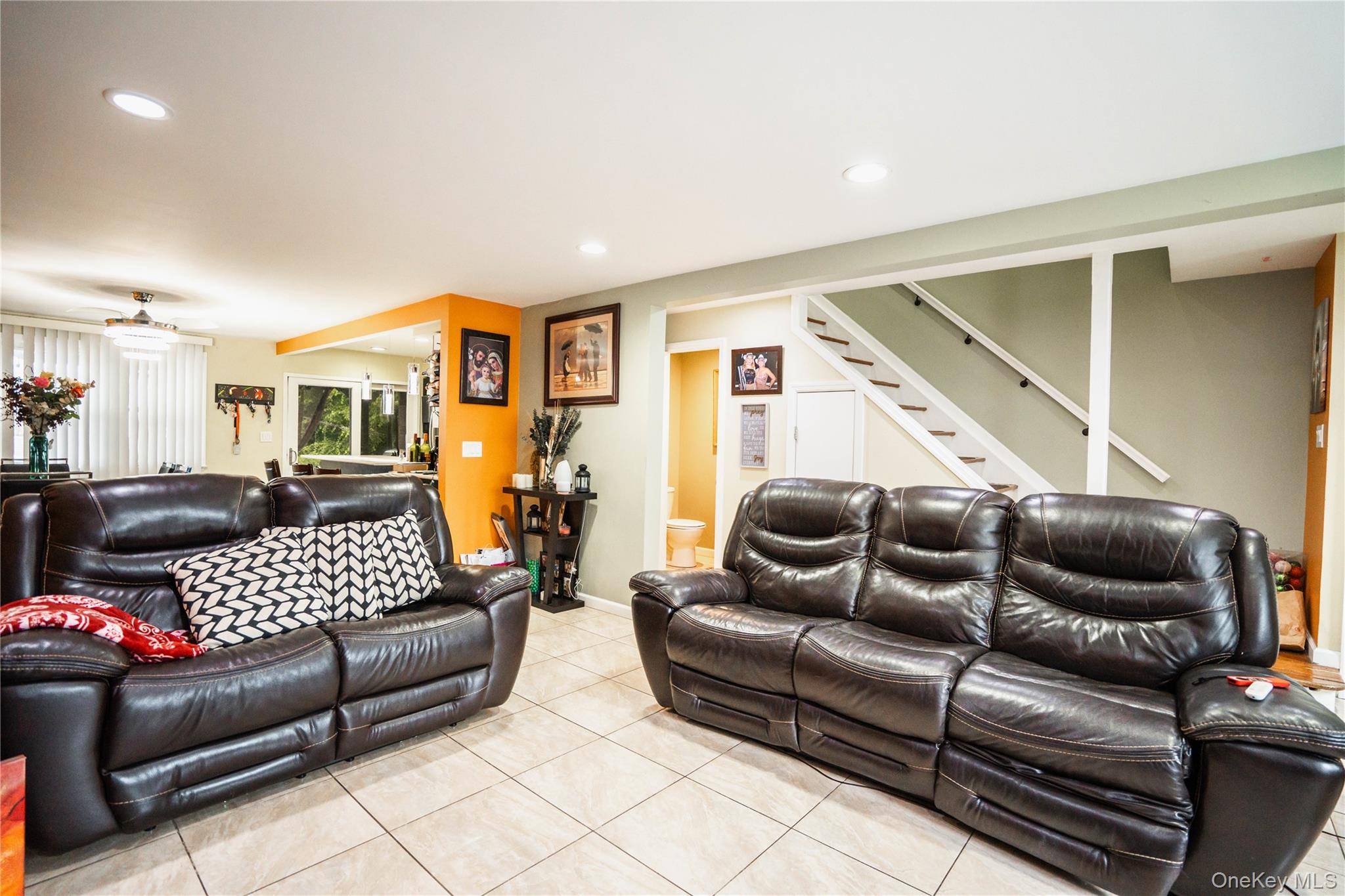 246 Hoover RD, Yonkers, NY 10710