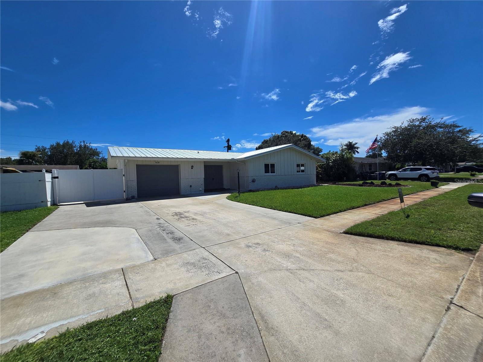 5420 STARWOOD PL, Sarasota, FL 34232