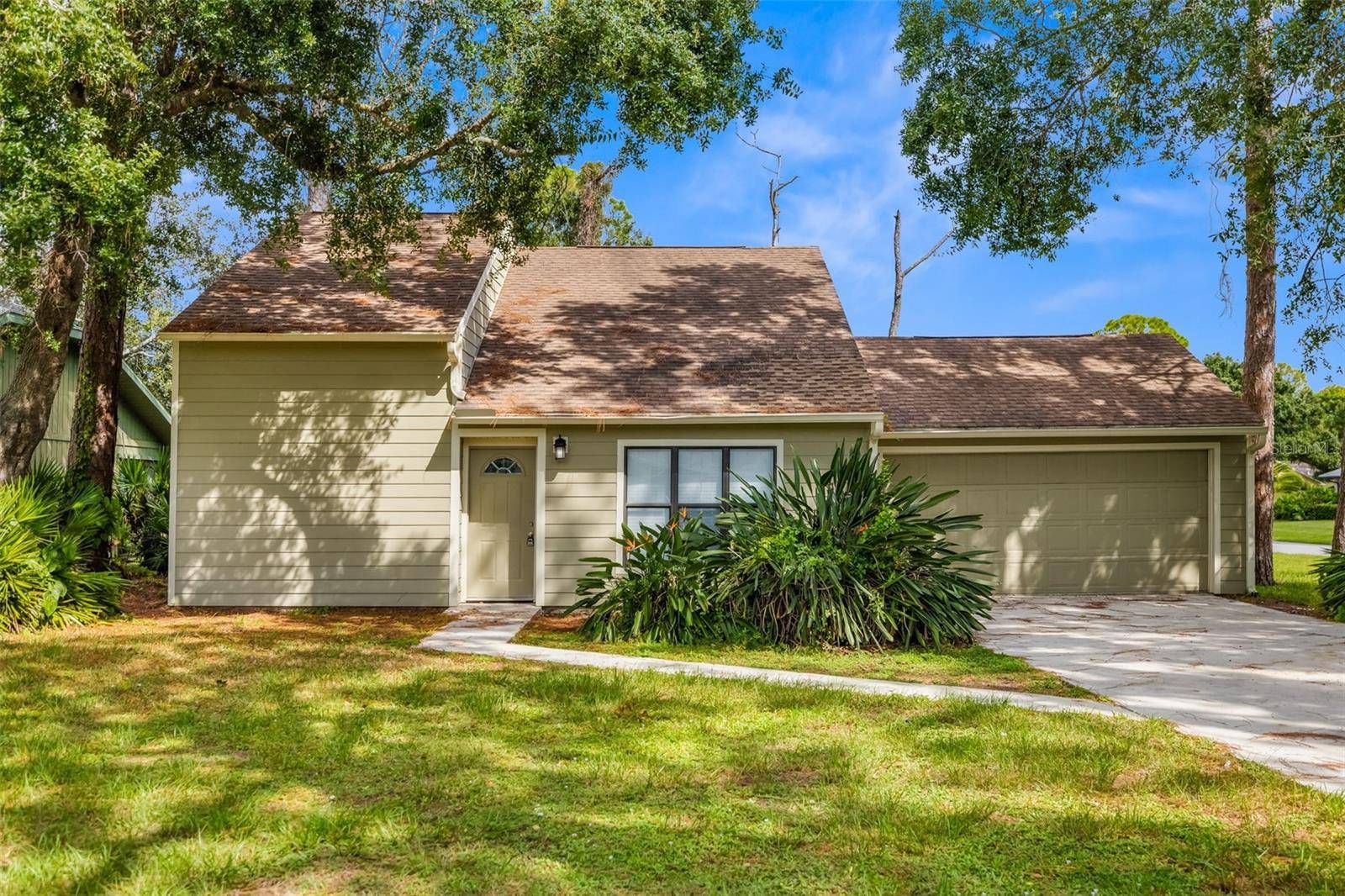 2004 WOOD HOLLOW PL, Sarasota, FL 34235