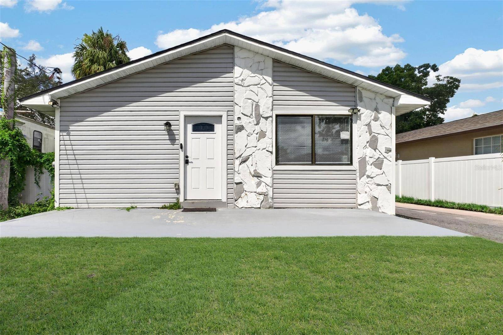 8114 N EDISON AVE, Tampa, FL 33604