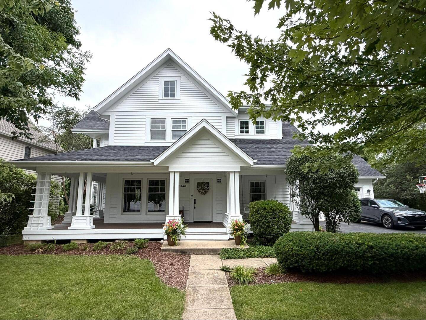 40W040 W Carl Sandburg RD, St. Charles, IL 60175