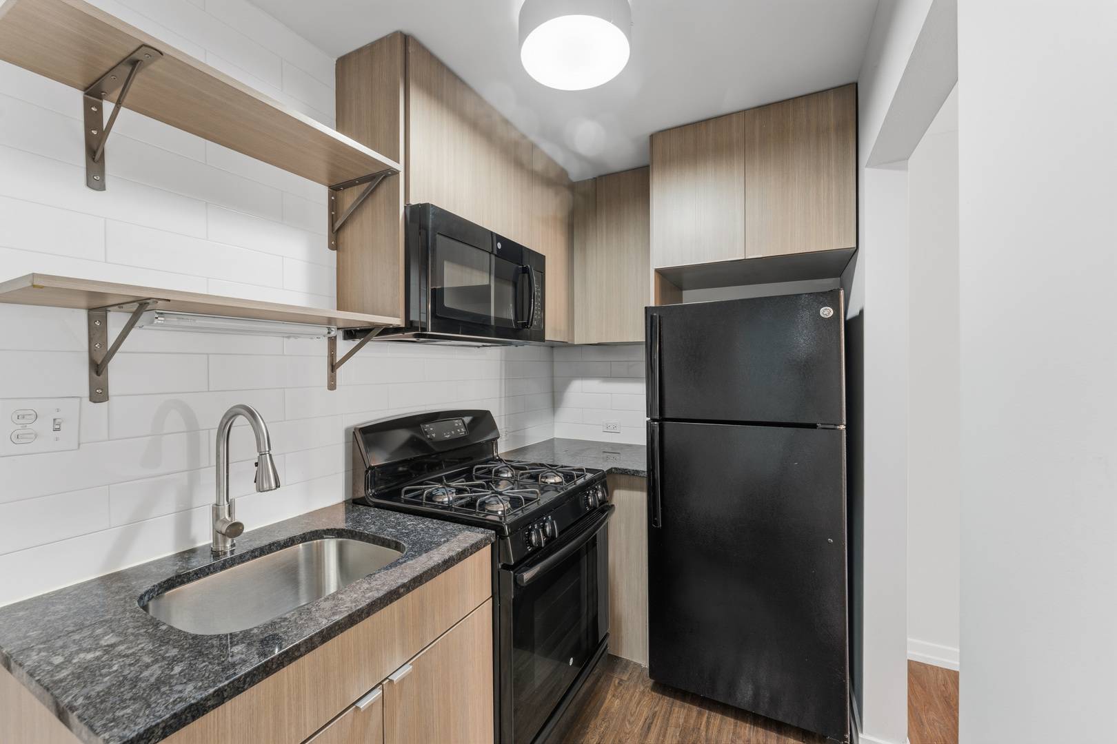 5411 N Winthrop AVE #322, Chicago, IL 60640