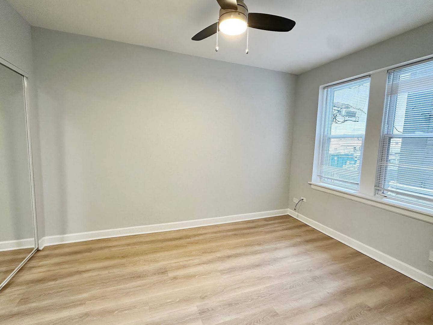 5710 N WINTHROP AVE #303, Chicago, IL 60660