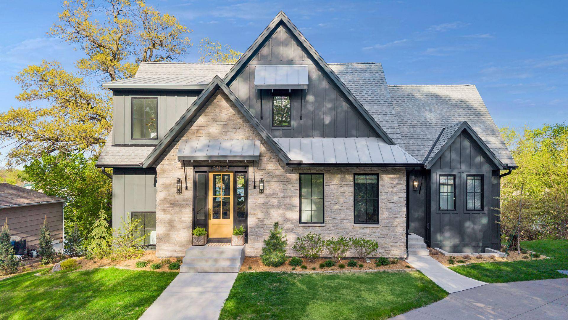 2412 Avon DR, Mound, MN 55364