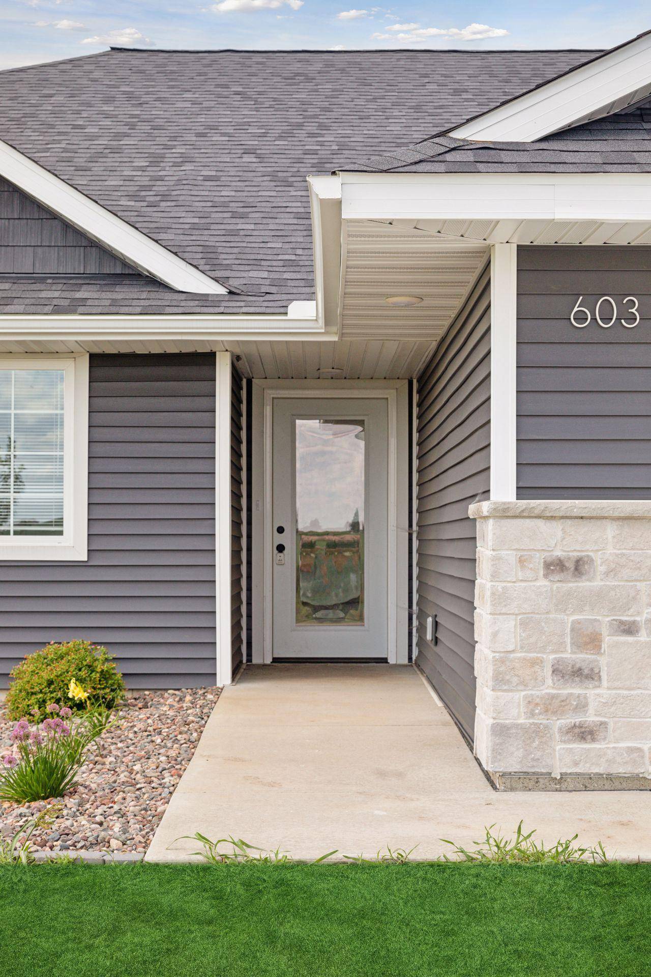 724 South Division ST, Roberts, WI 54023