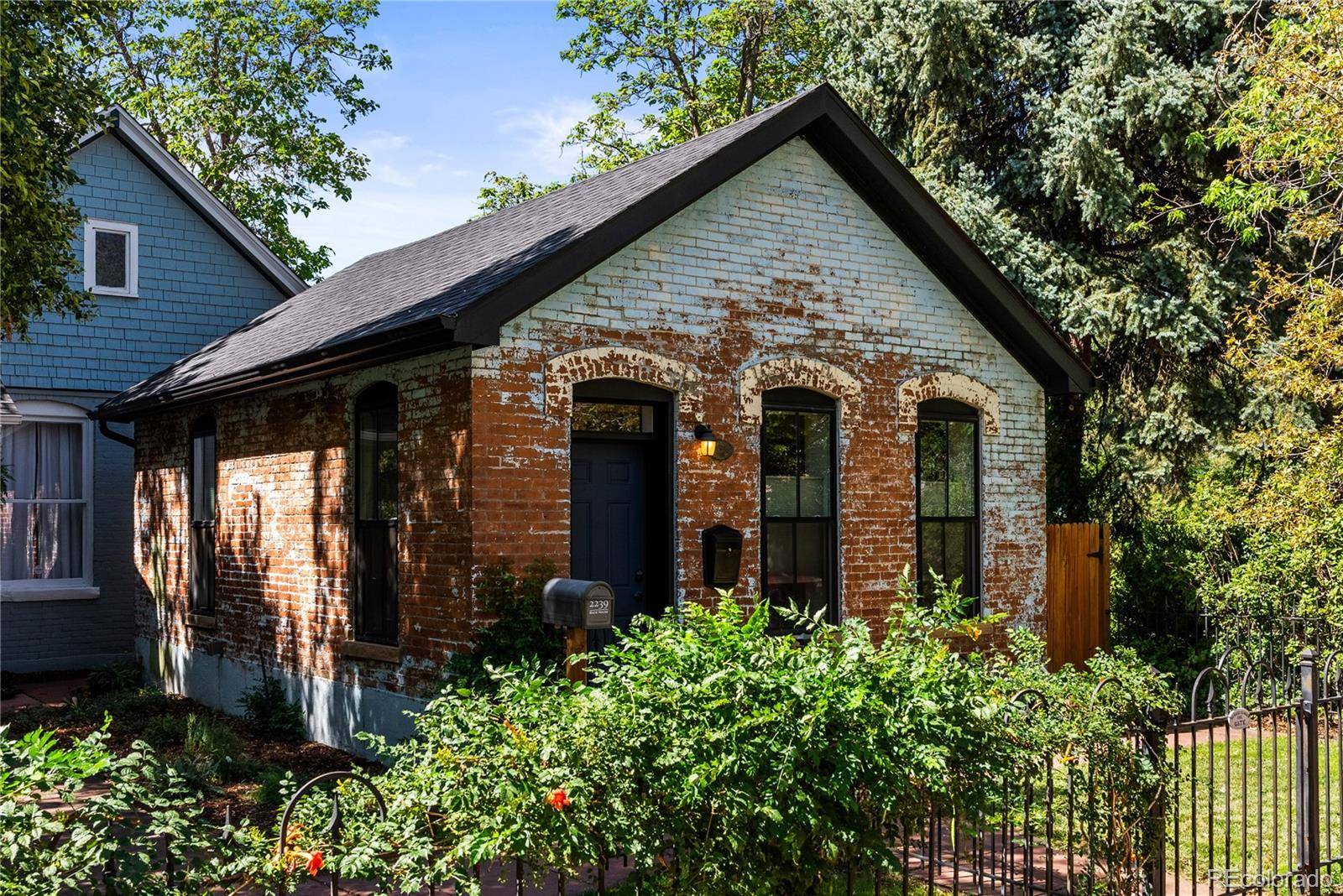 2239 N Clarkson ST, Denver, CO 80205