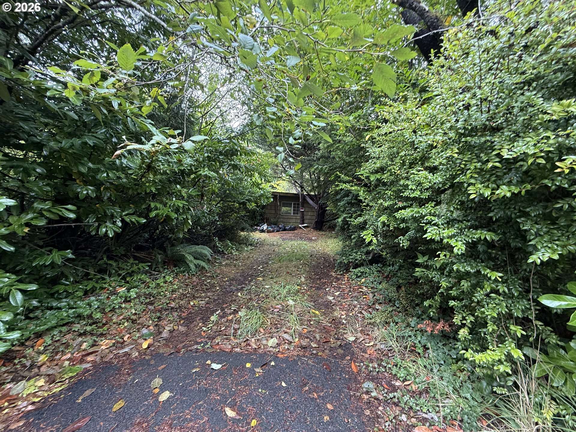 594 SW WAKONDA BEACH RD, Waldport, OR 97394
